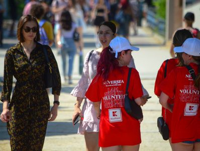 Poze de azi. Piața Ovidiu Constanța și pregătiri Neversea