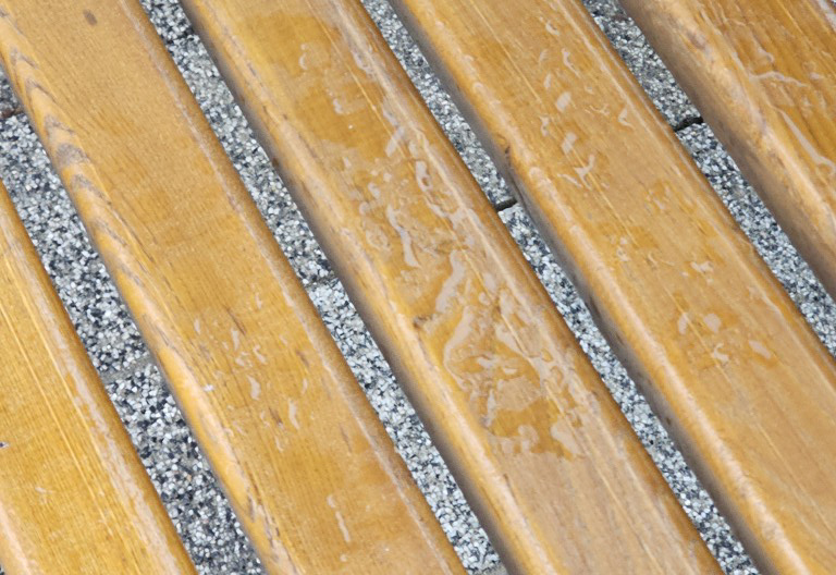 Refugiile noi de autobuz din Constanța…numai refugii nu sunt!